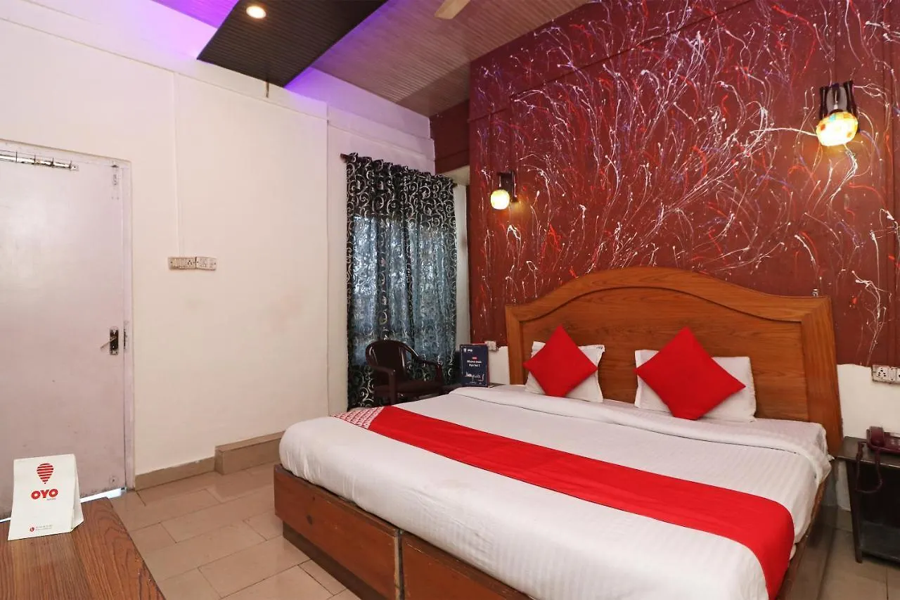 *** Hotel Oyo 80678 Shreenath Residency India
